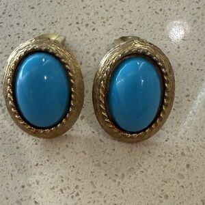 Vintage Gold Metal Blue Oval Earrings